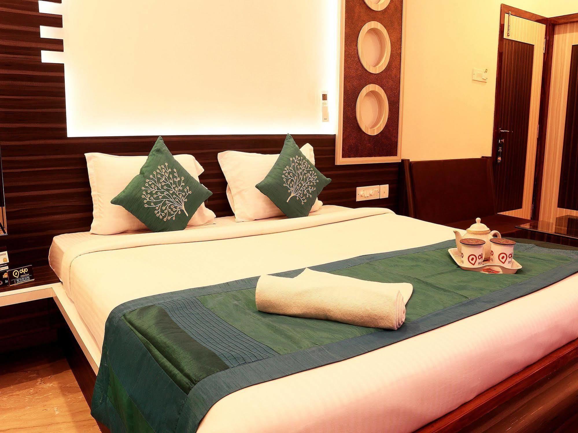 Hotel Narayani Enclave Kolkata Exterior photo